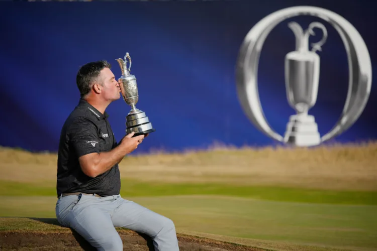 Clutch birdie gives Fox title